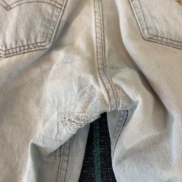 Levi's Ripped Cropped Vintage Bleached Jeans - Picture 6 of 10